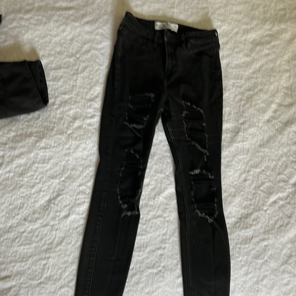 Hollister jeans - Picture 4 of 5